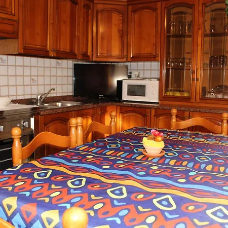 Maria - Holiday home *